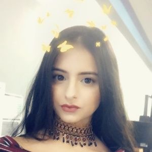 Meet your Posher, Alyssa